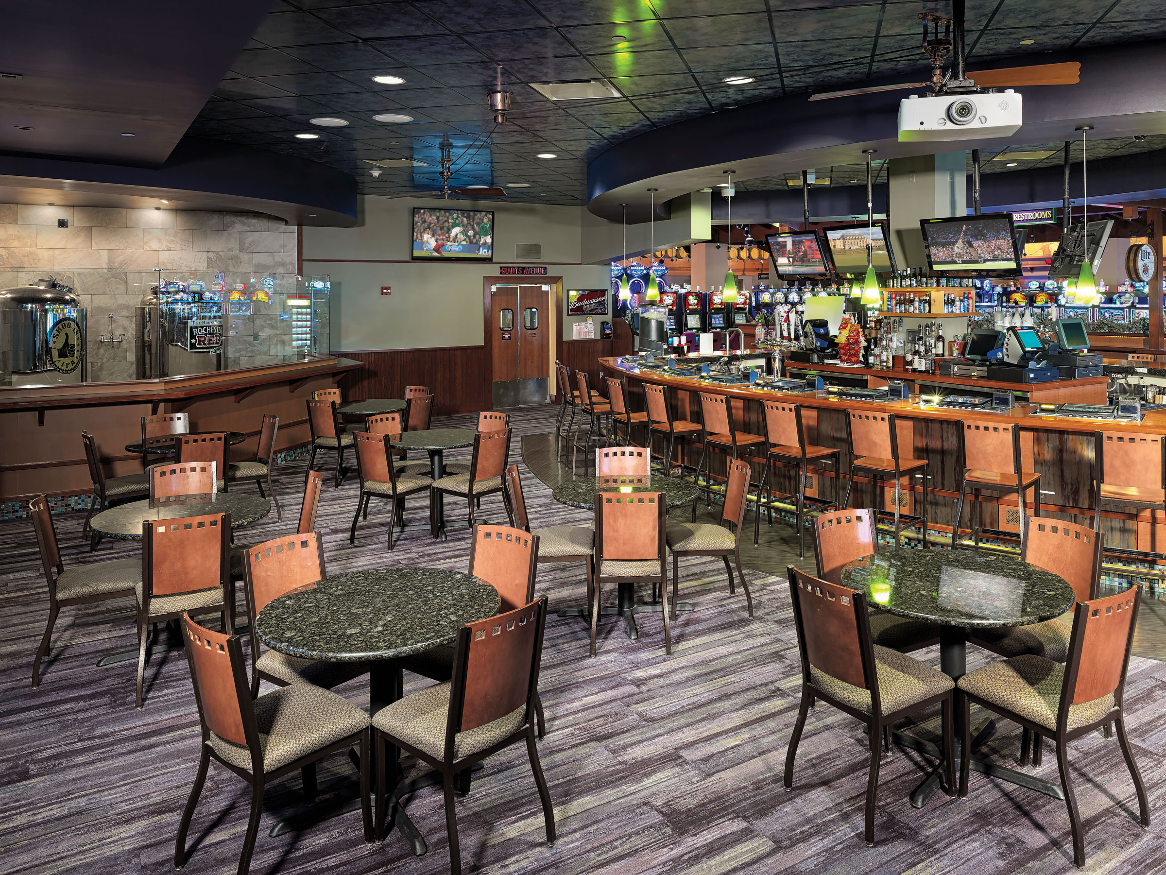 Sevens Bar